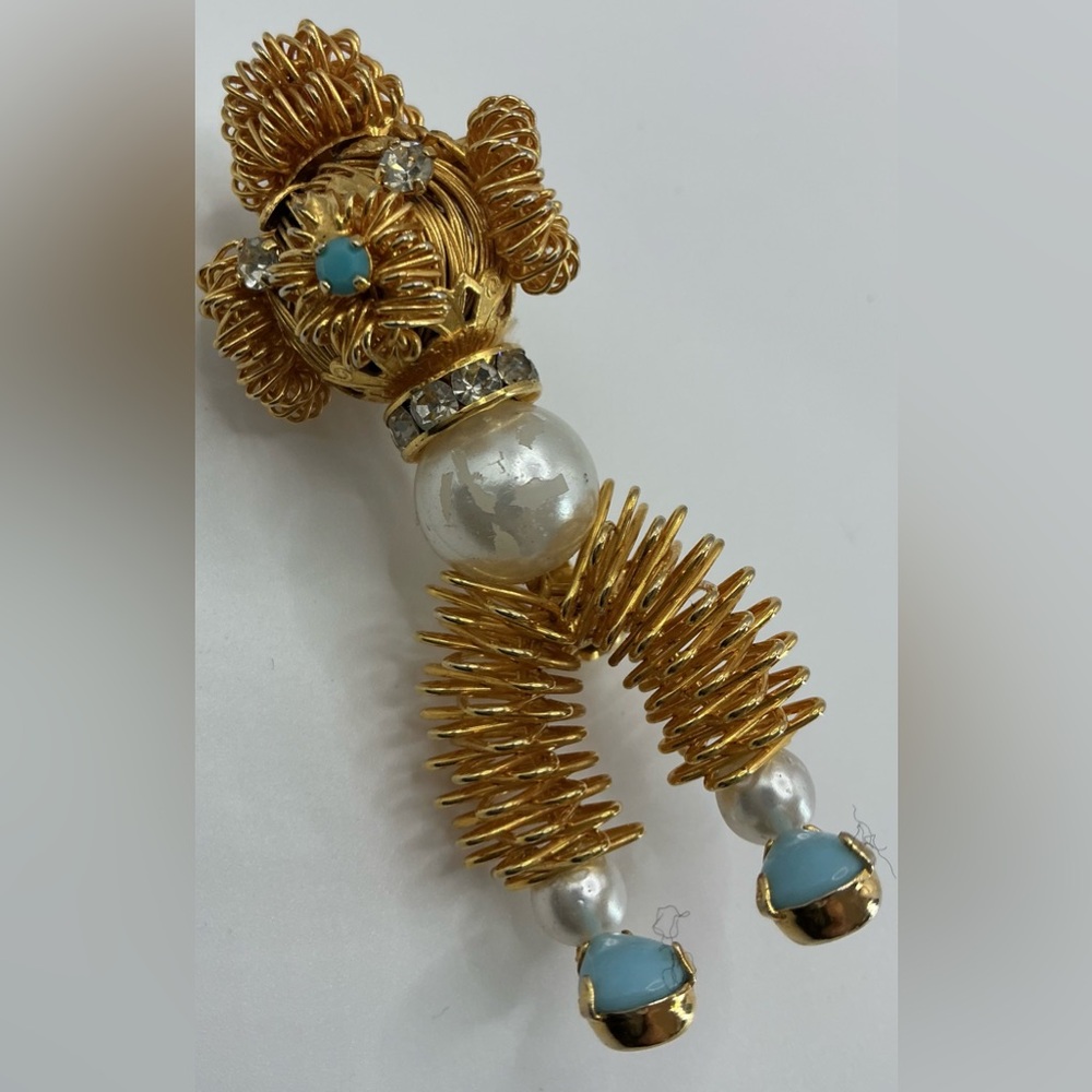 GOLD TONE FAUX PEARL AND BLUE RHINESTONE POODLE DOG BROOCH